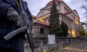 Der Schatten des Iran hinter den Anschlägen in Europa: Brandstiftungen, Bombenanschläge und über soziale Medien angeworbene Täter