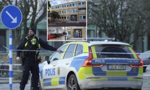 Achtzehnjähriger betritt eine ehemalige Schule, bewaffnet mit Schwert; mehrere Verletzte – Polizei schießt ihm ins Bein und nimmt ihn fest