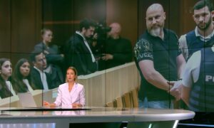 Nachbar-Pädophiler ins Wachkoma versetzt – wegen Missbrauchs seines Sohnes zu 17 Jahren verurteilt