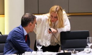 Schengen-Stopp mit Spanien: Italien schließt die Grenzen noch weitere 15 Tage. Sánchez reagiert sofort