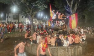 WM-Feier endet tragisch: Brunnen stürzt ein, 13-jähriger Junge stirbt in Spanien
