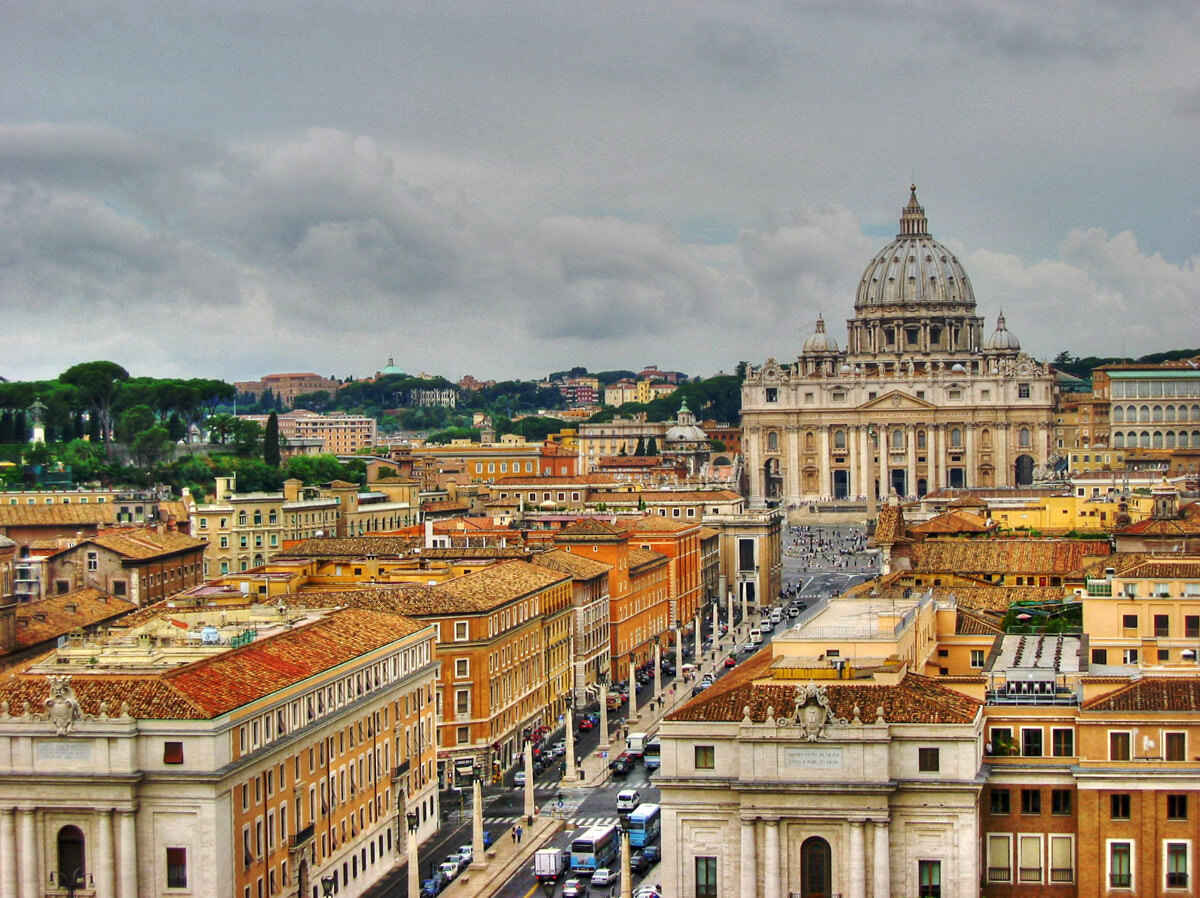 Roma-via_concilazione_WikimediaCommons Roma-via_concilazione_WikimediaCommons