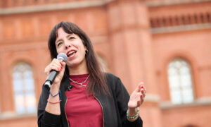 Elif Eralp, die neue (fast) Berliner Bürgermeisterin, will Wohnhäuser von Großkonzernen enteignen und dem Volk zurückgeben