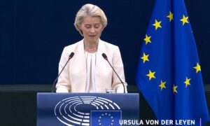EU verteidigt jeden Meter ihres Territoriums, sagt Von der Leyen. Dann öffnet sie die Türen nach Kanada und warnt China: „Punkt ohne Rückkehr“