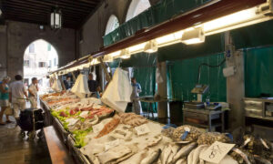 Fischkauf zum Sparen: Die besten Einkaufstage – und Tage, die man vermeiden sollte