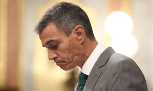Pedro Sánchez am seidenen Faden: Zwei Wohnungsdekrete nach der Räumung einer Frau abgelehnt – Vorzeitige Wahlen in Spanien?