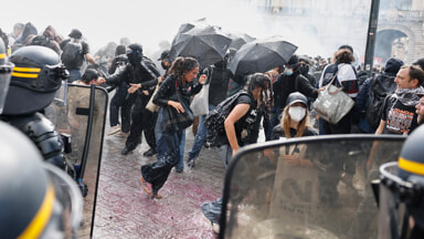 La protesta degli studenti in Francia (Foto LaPresse)