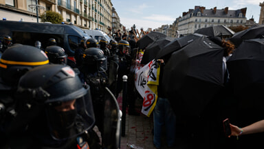 La protesta degli studenti in Francia (Foto LaPresse)