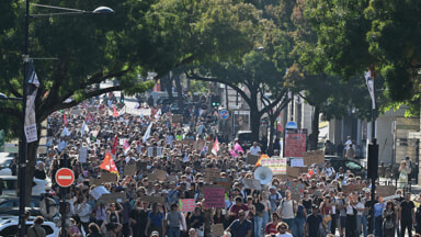 La protesta degli studenti in Francia (Foto LaPresse)