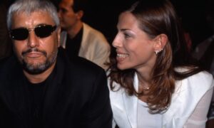 Die Ehefrau von Pino Daniele: Kaufte Häuser im Kaufrausch – wollte viele für ihre Kinder. Neue Partnerin? Aufdringlich.